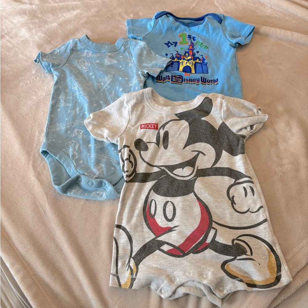 Disney World outfits